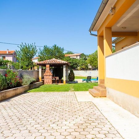 Holiday Home Labud Žminj Exterior foto