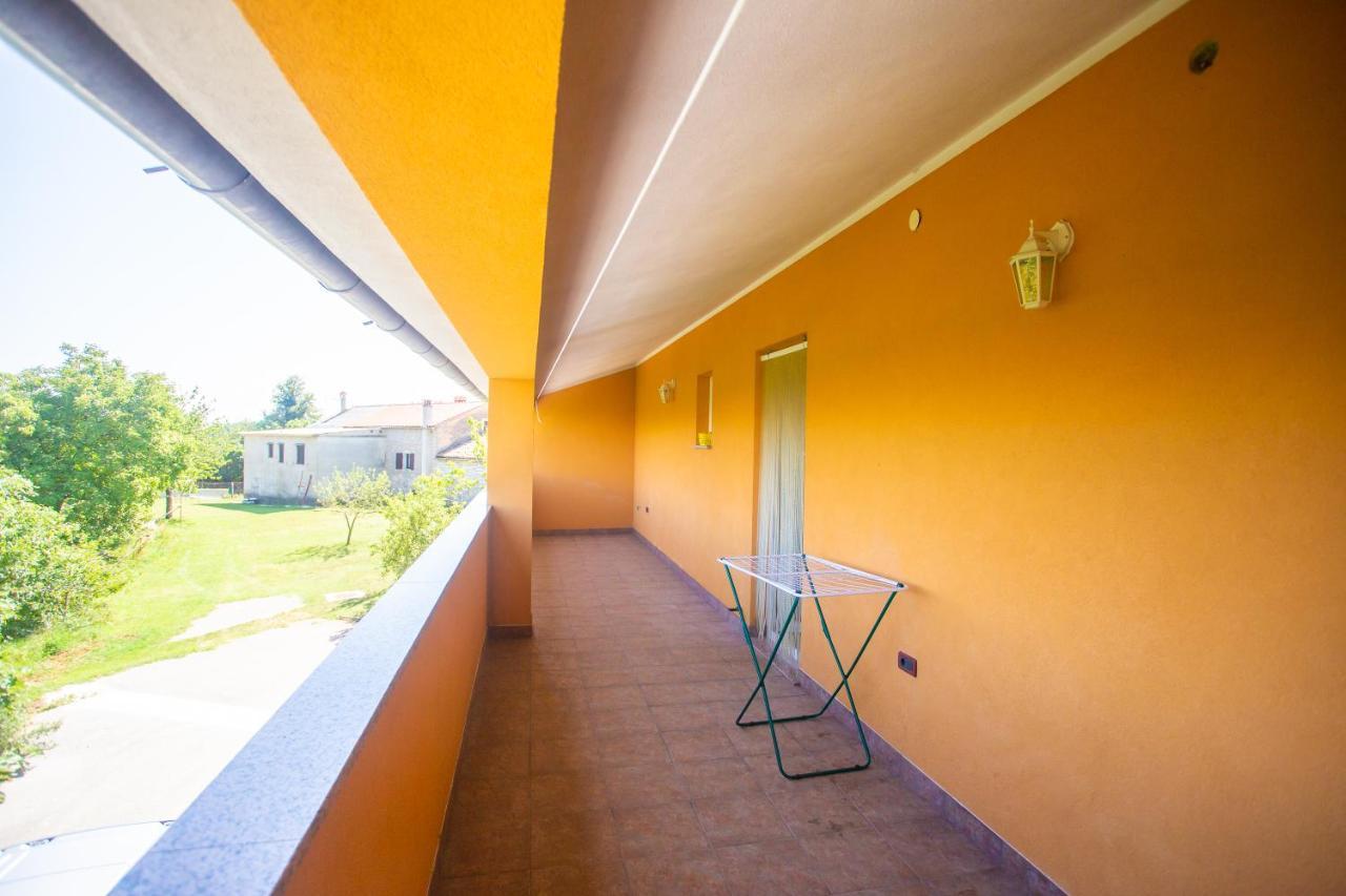 Holiday Home Labud Žminj Exterior foto